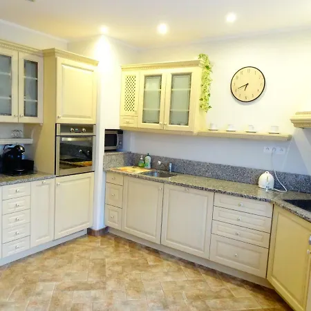 Amber 127m2 + Terrace Apartmán