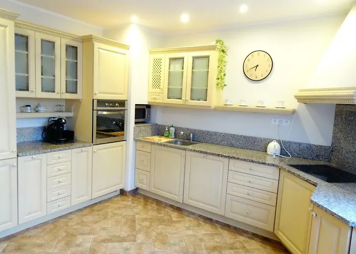 Amber 127m2 + Terrace アパート